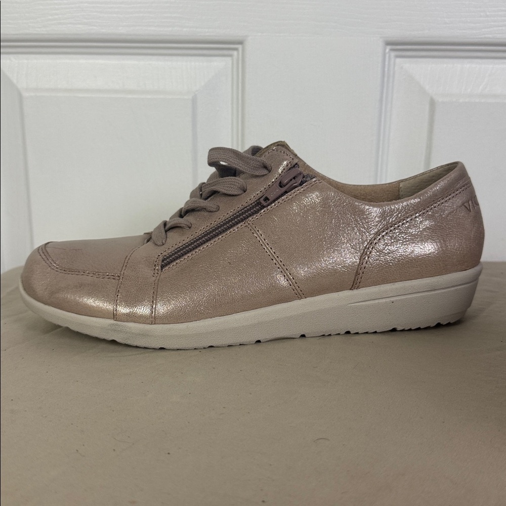 Vionic marigold abigail women’s sneaker shoe size 8.5